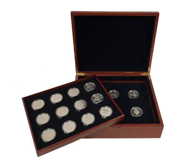 GREAT BRITAIN, THE ROYAL MINT, SILVER PROOF CROWN COLLECTION