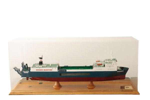 SCALE MODEL OF A CONTAINER SHIP "ANGLEBURY NASSAU" 