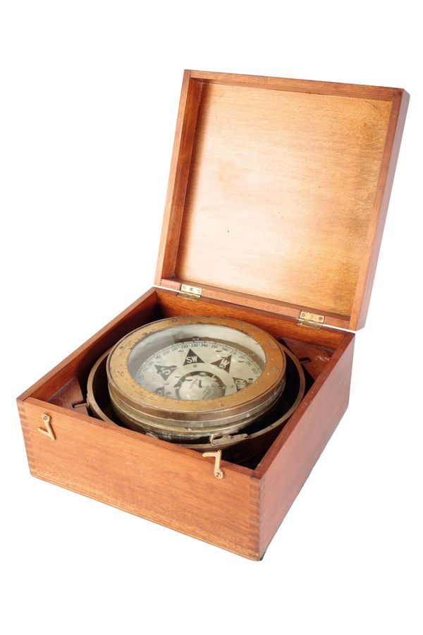 SHIPS COMPASS BY HENRY BROWN & SON OF LONDON