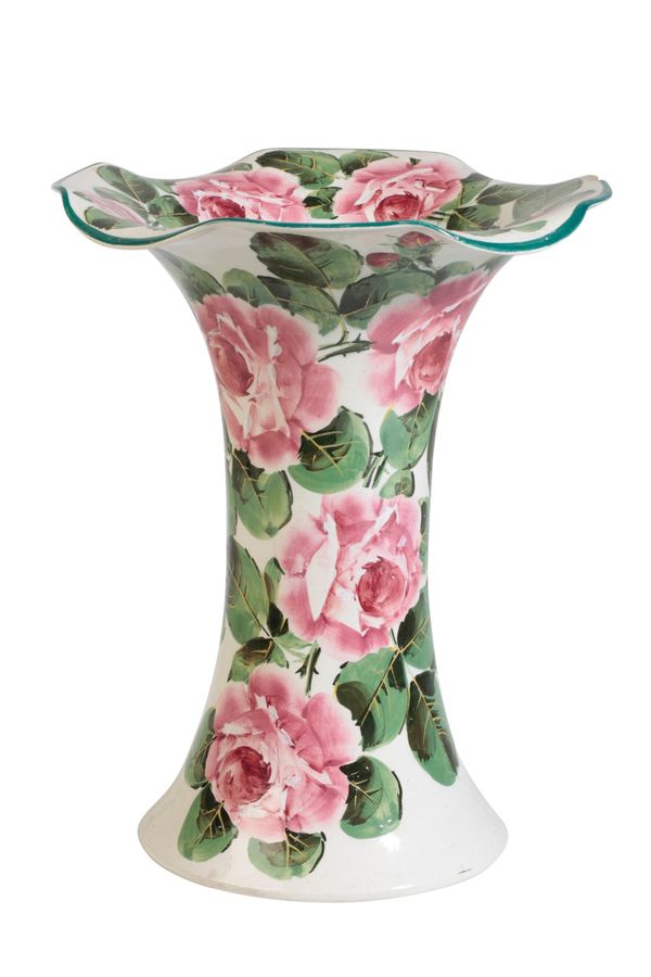 WEMYSS: A LADY EVA "CABBAGE ROSE" VASE