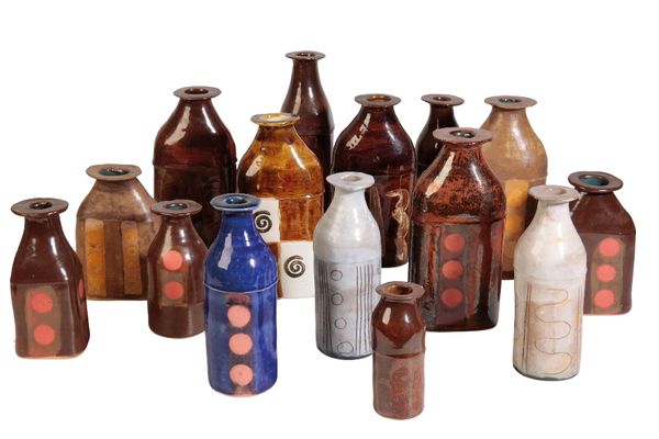 •ALAN ASHPOOL (b.1932) A COLLECTION OF STONEWARE BOTTLE VASES