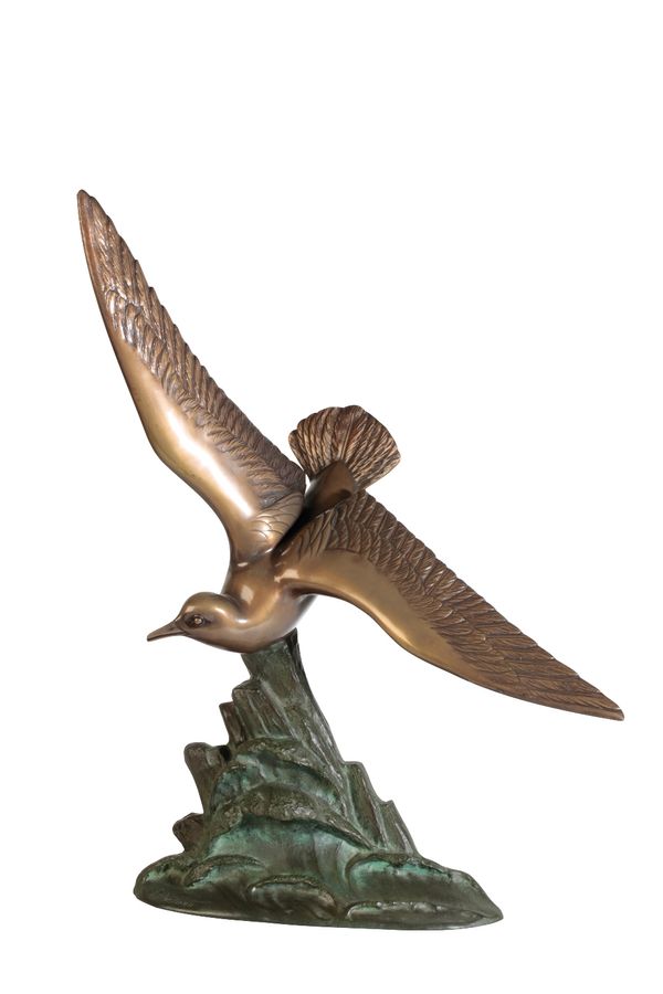 •IRENEE ROCHARD (1906 - 1984) : AN ART DECO BRONZE SCULPTURE