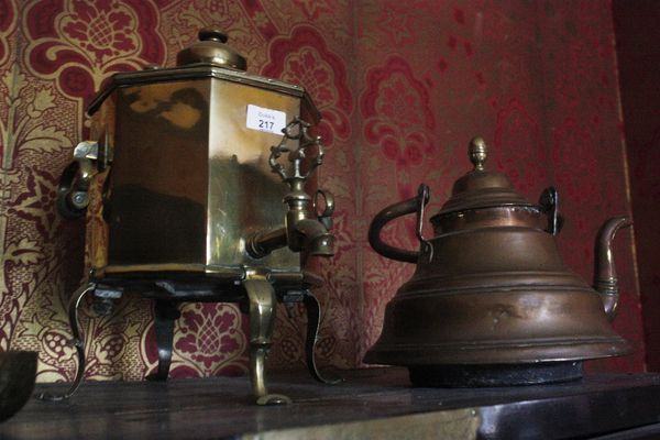 AN ANGLO-DUTCH BRASS TEA URN