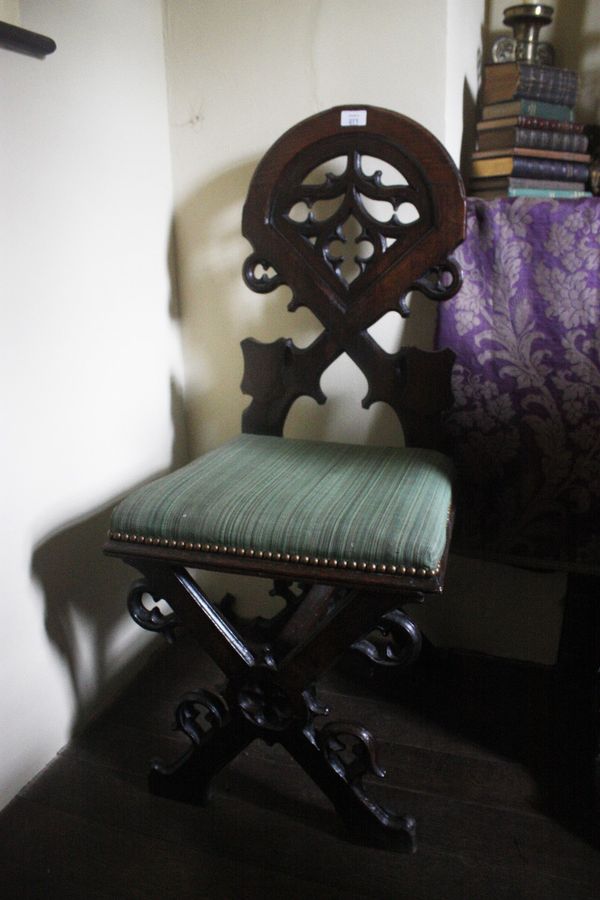 A PAIR OF OAK CHAIRS