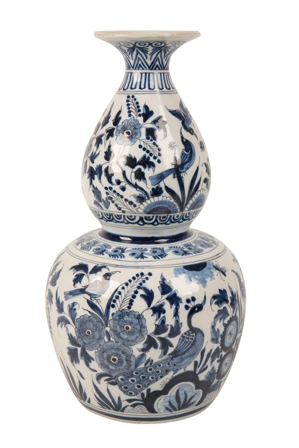 DUTCH DELFT BLUE AND WHITE DOUBLE GOURD VASE