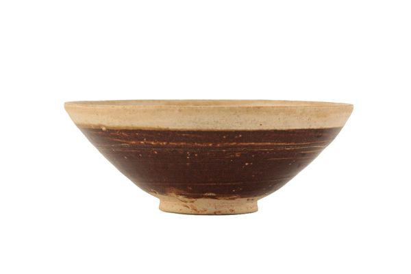 CIZHOU-TYPE BROWN GLAZED SMALL BOWL, NORTHERN SONG DYNASTY 