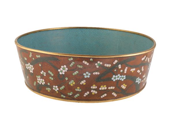 LARGE CLOISONNE BASIN, QING DYNASTY, 19TH CENTURY