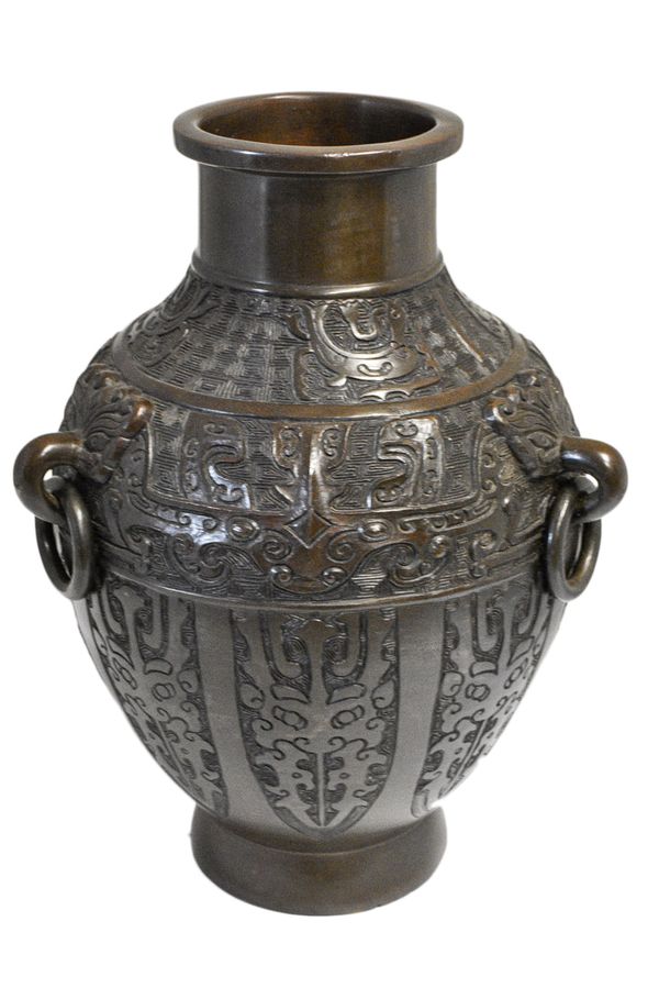 BRONZE ARCHAIC STYLE VASE, LATE QING / REPUBLIC PERIOD