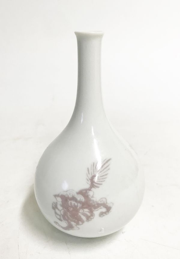 SMALL IRON-RED 'DRAGON' MEDALLION BOTTLE VASE, KANGXI STYLE