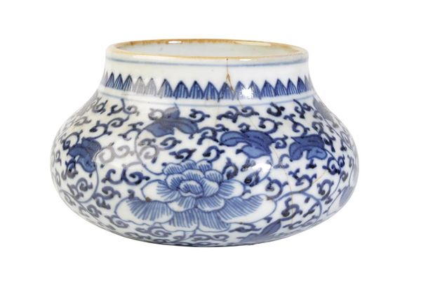 SMALL BLUE AND WHITE 'LOTUS' CENSER, QING DYNASTY