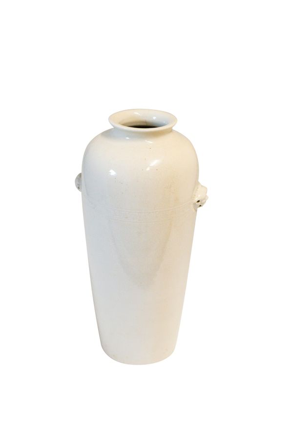 BLANC-DE-CHINE CYLINDRICAL VASE, QING DYNASTY, 19TH CENTURY