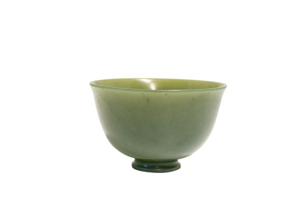 SPINACH JADE BOWL, QIANLONG FOUR CHARACTER MARK BUT LATER