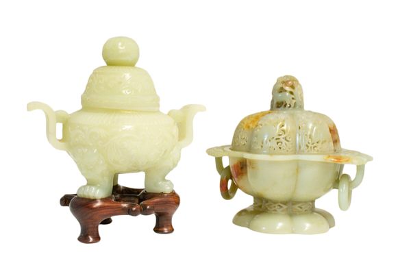 CARVED WHITE JADE TRIPOD CENSER AND COVER