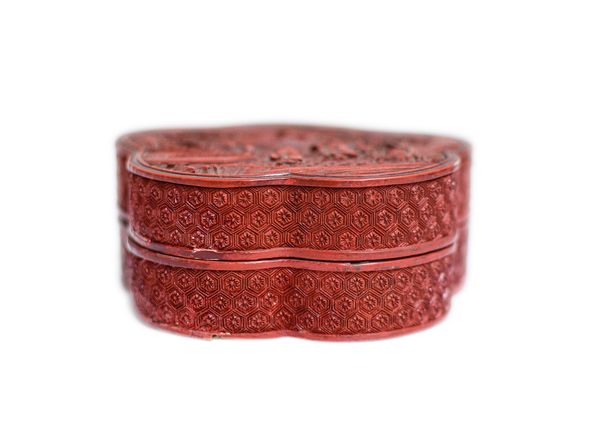PENTAFOIL CINNABAR LACQUER BOX AND COVER, QIANLONG PERIOD
