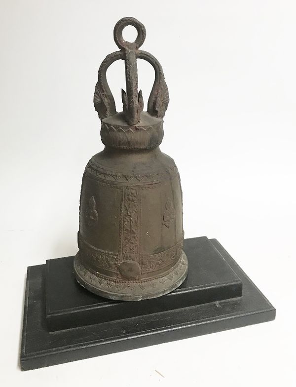 LARGE BRONZE TEMPLE BELL, THAILAND, LATE 19TH / EARLY 20TH CENTURY