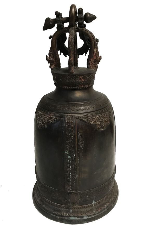 LARGE BRONZE TEMPLE BELL, TIBET, 18TH / 19TH CENTURY