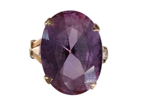 SYNTHETIC ALEXANDRITE DRESS RING