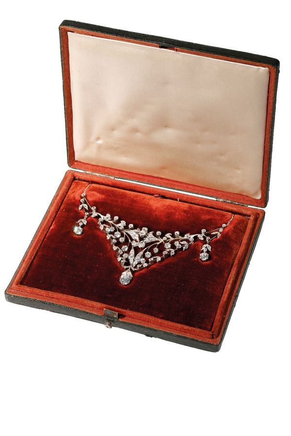 EDWARDIAN DIAMOND NEGLIGEE NECKLACE