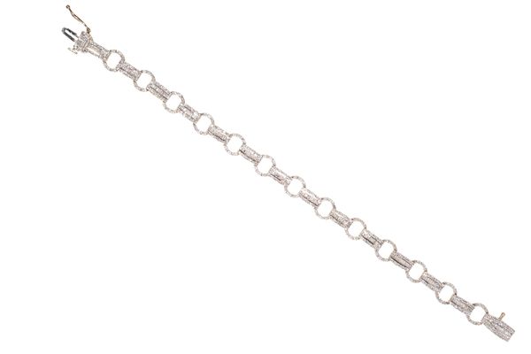 DIAMOND SET BRACELET