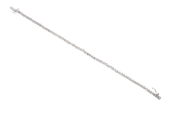 DIAMOND LINE BRACELET