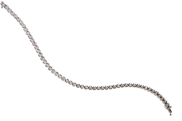 DIAMOND SET LINE BRACELET