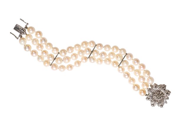 TRIPLE STRAND CULTURED PEARL BRACELET WITH DIAMOND CLUSTER CLASP