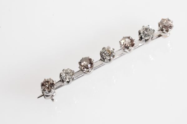 SEVEN STONE DIAMOND BAR BROOCH