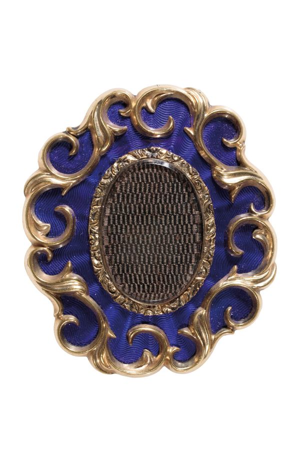 VICTORIAN BLUE GUILLOCHE ENAMEL AND YELLOW METAL MOURNING BROOCH