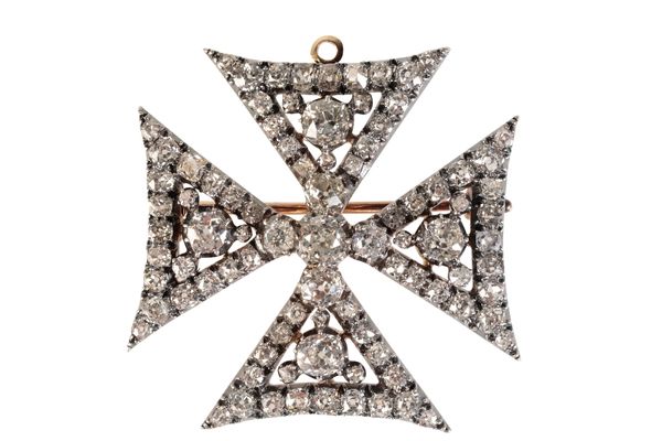 DIAMOND MALTESE CROSS PENDANT/BROOCH