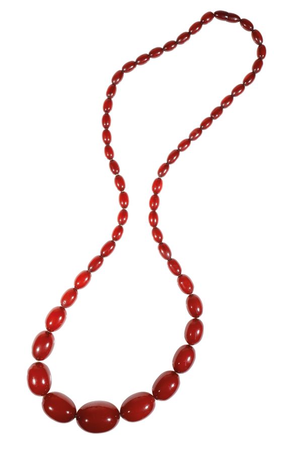 GRADUATED CHERRY AMBER BEAD NECKLACE