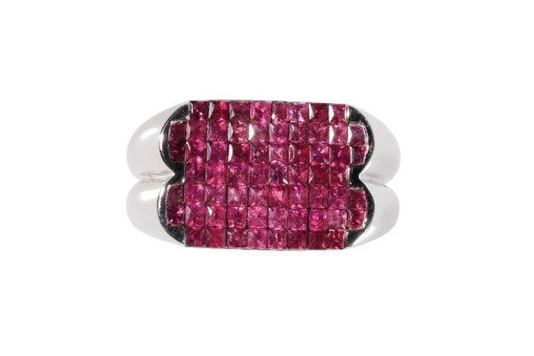 GENTLEMAN'S "SYNTHETIC RUBY" DRESS RING