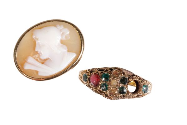 19TH CENTURY GENTLEMAN'S CAMEO RING