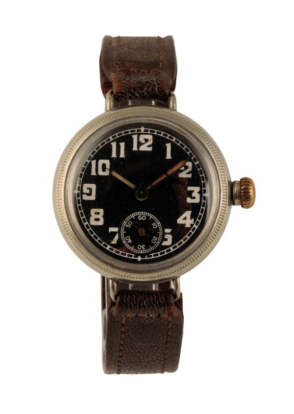 GENTLEMAN'S STAINLESS STEEL TRENCH WATCH