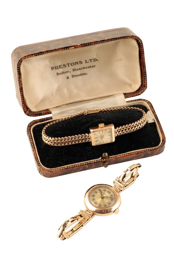 OMEGA 18CT GOLD LADY'S BRACELET WATCH