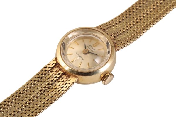 A PARA 14ct GOLD LADYS BRACELET WATCH