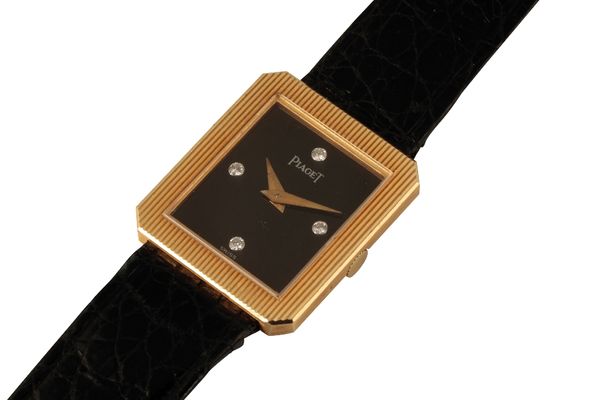 PIAGET 18 CT GOLD LADY'S WRISTWATCH