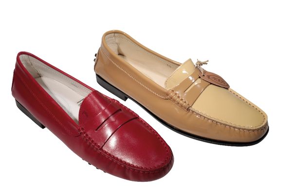 TODS RED LEATHER LADIES ITALIAN MOCCASIN