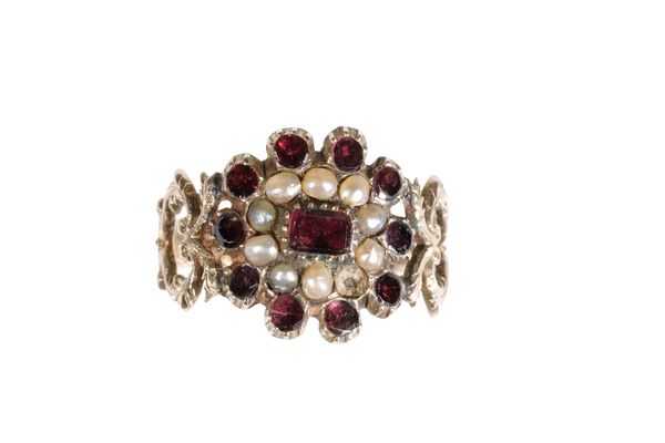 19th CENTURY GARNET AND SEED PEARL RING