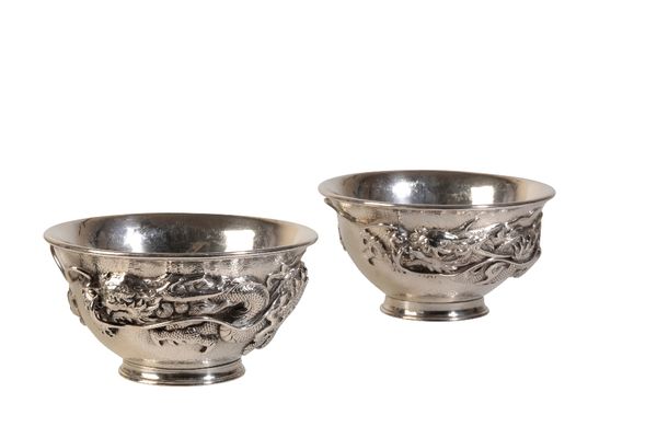 PAIR OF JAPANESE STERLING SILVER BOWLS