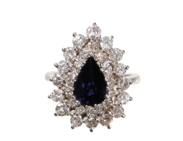 SAPPHIRE AND DIAMOND CLUSTER RING