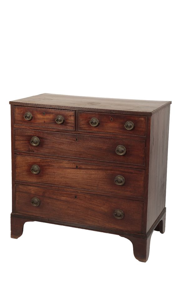 LATE GEORGE III MAHOGANY CHEST OF DRAWERS