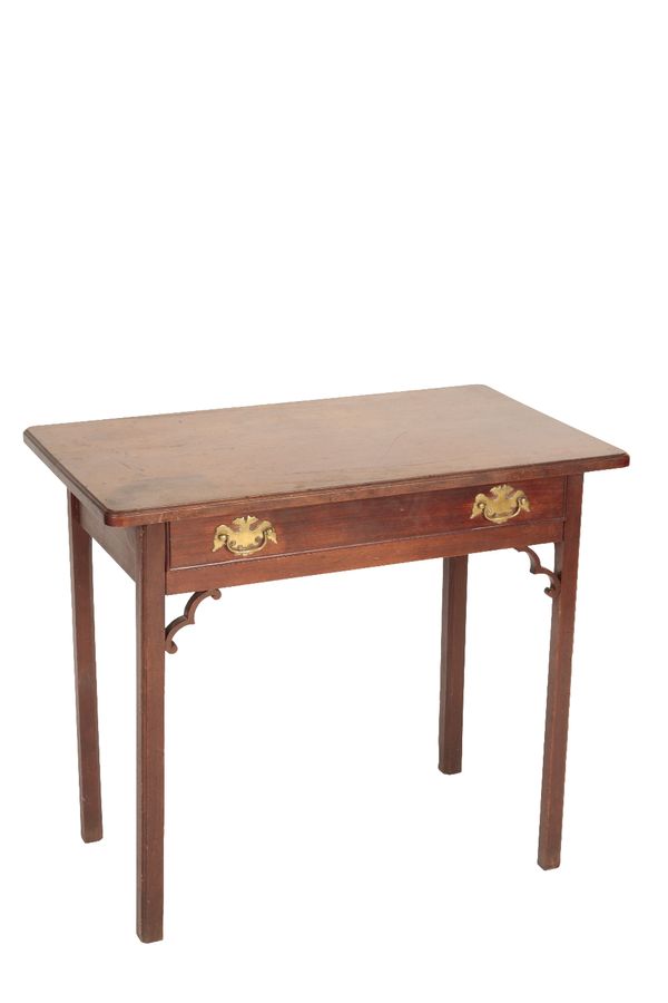 NORTH AMERICAN VIRGINIA WALNUT SIDE TABLE