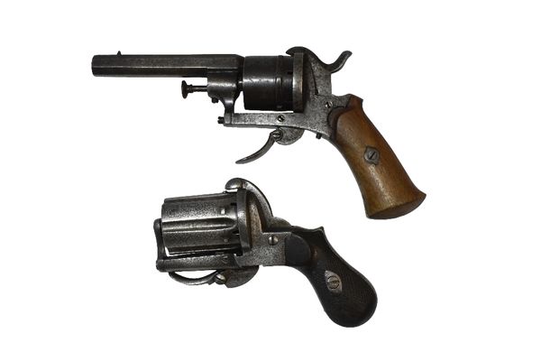 A PINFIRE SIX-SHOT PEPPER-POT LEFAUCHEUX SYSTEM PISTOL