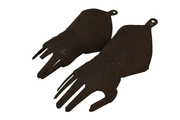 PAIR ARMOUR GAUNTLETS, 19th century