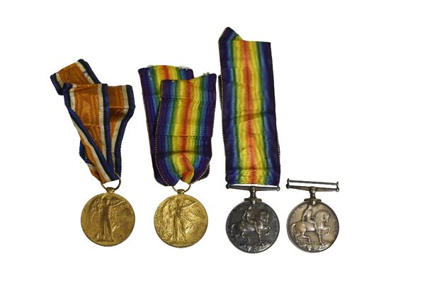 FAMILY MEDAL GROUP