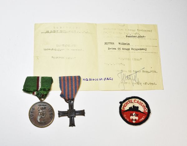 WW2 MONTE CASINO CROSS GROUPING TO A MEMBER OF THE 5TH INFANTRY DIVISION