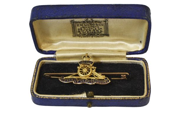 9CT GOLD ROYAL ARTILLERY PIN