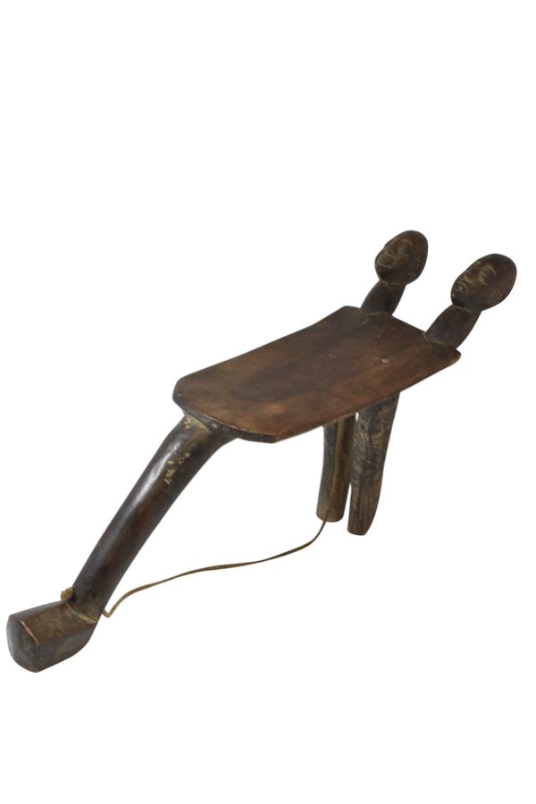 LOBI THREE-LEGGED WOODEN SEAT