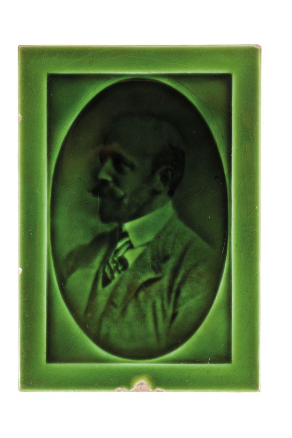 CARTERS (POOLE POTTERY): A PORTRAIT PLAQUE