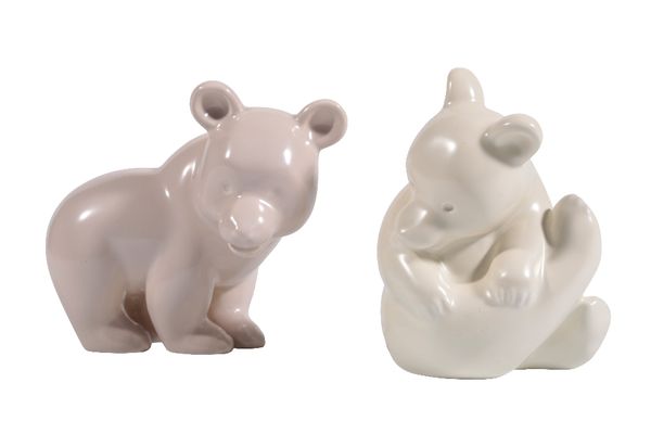 POOLE POTTERY: A BEAR CUB